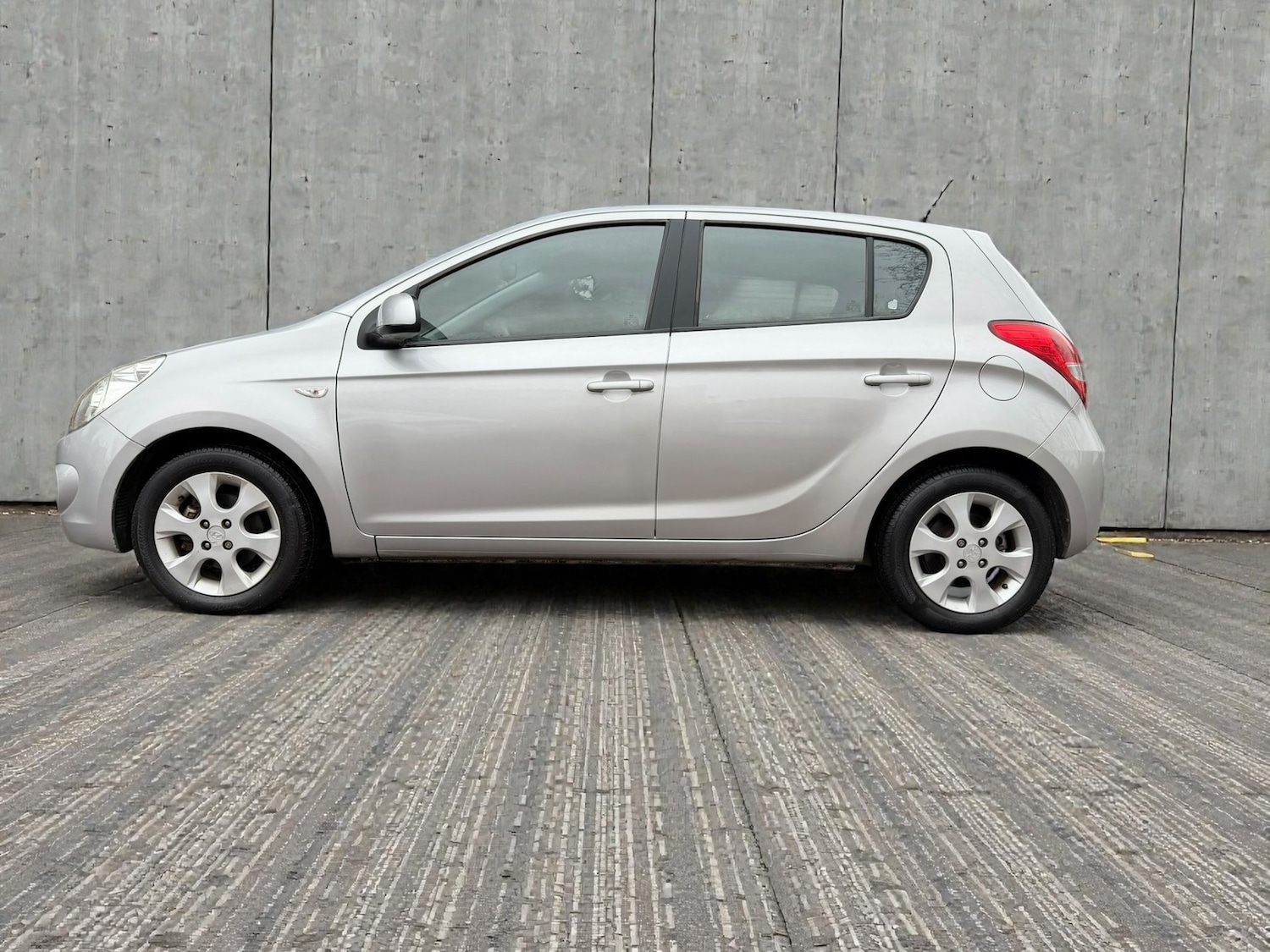Used Hyundai i20 2011 for sale - 77351160: Photo 6
