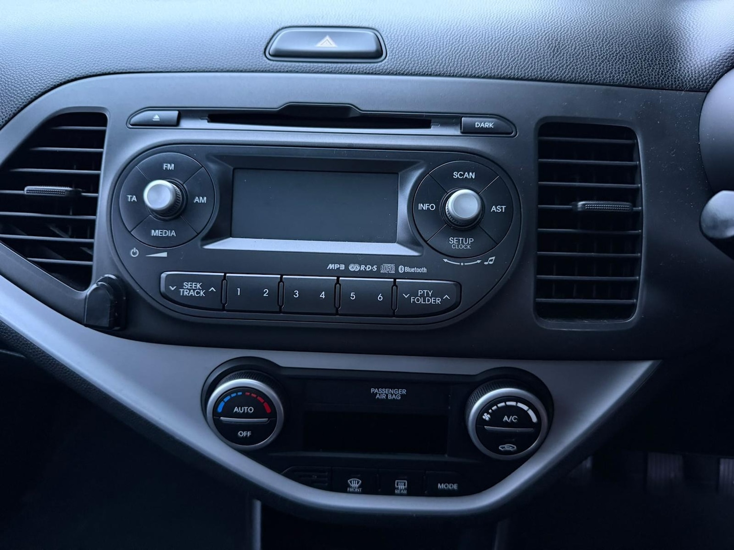 Used Kia Picanto 2014 for sale - 77385628: Photo 19