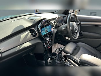Used MINI Cooper 2024 for sale - 79344094: Photo