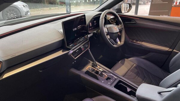 Used Cupra Leon 2025 for sale - 76038069: Photo 2