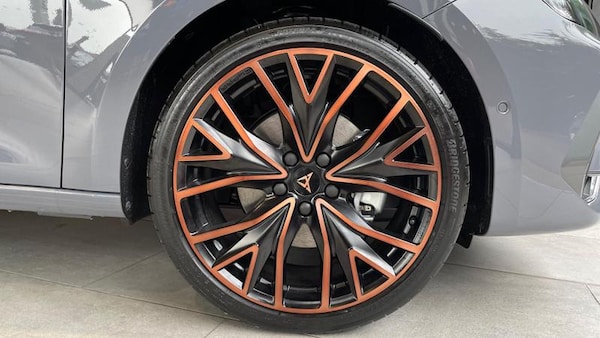 Used Cupra Leon 2025 for sale - 76038069: Photo 5