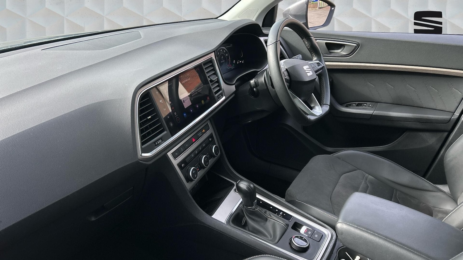 Used SEAT Ateca 2024 for sale - 77619188: Photo 2