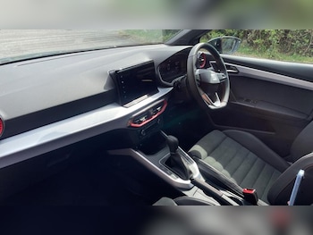 Used SEAT Arona 2025 for sale - 77319302: Photo