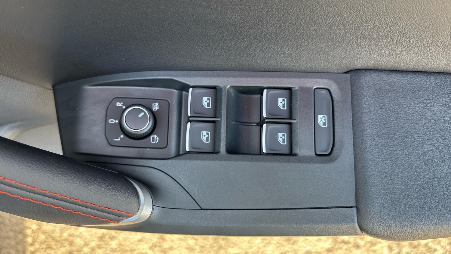 Used SEAT Leon 2026 for sale - 77918083: Photo 28