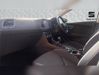 Used SEAT Leon 2020 for sale - 75982579: Photo 2