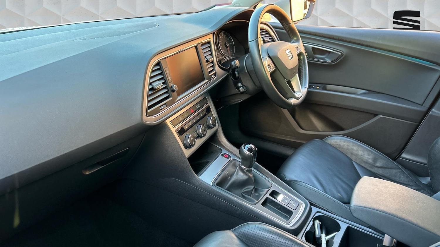 Used SEAT Leon 2020 for sale - 77505155: Photo 2