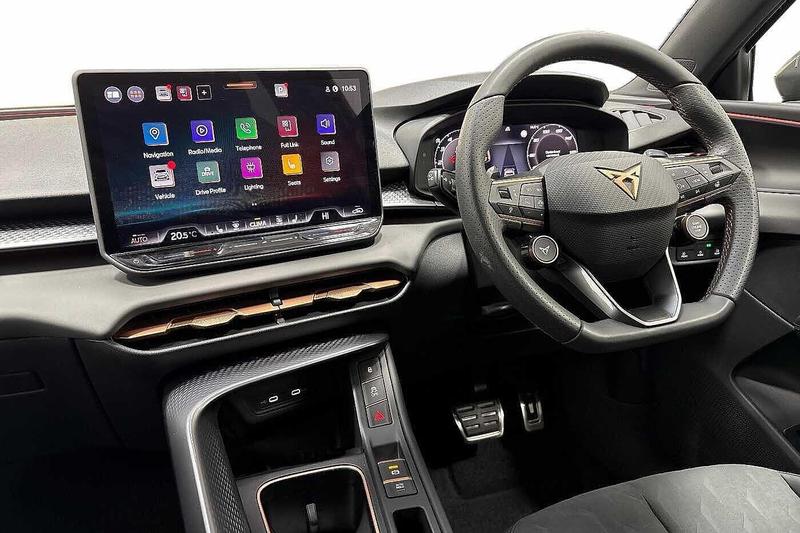 Used Cupra Terramar 2025 for sale - 76641024: Photo 2