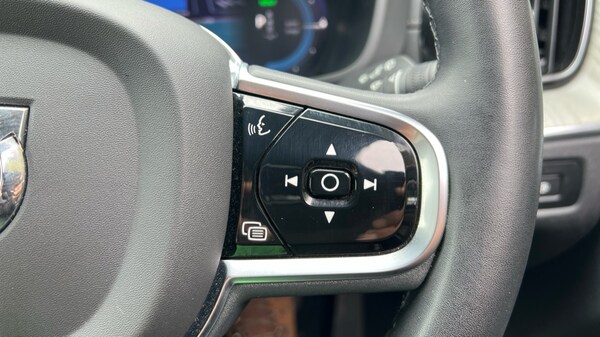 Used Volvo XC60 2023 for sale - 76191083: Photo 25
