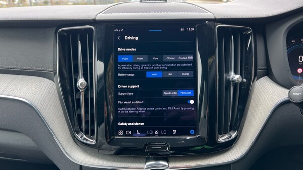 Used Volvo XC60 2023 for sale - 76191083: Photo 43