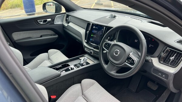 Used Volvo XC60 2023 for sale - 76191083: Photo 9