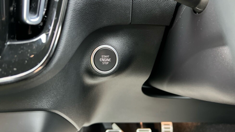 Used Volvo XC40 2021 for sale - 77031305: Photo 28