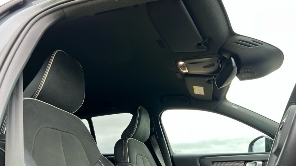 Used Volvo XC40 2021 for sale - 77031305: Photo 44