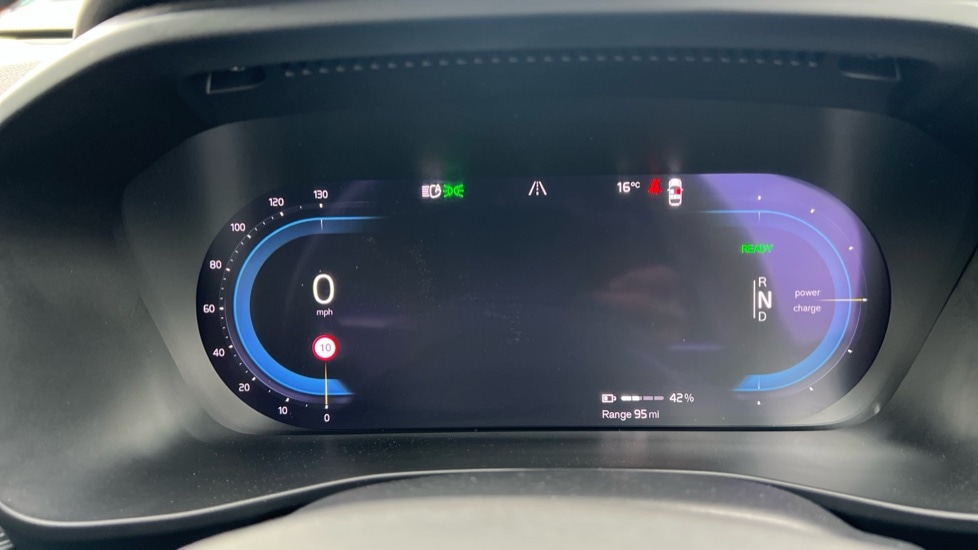 Used Volvo XC40 2021 for sale - 76960175: Photo 11