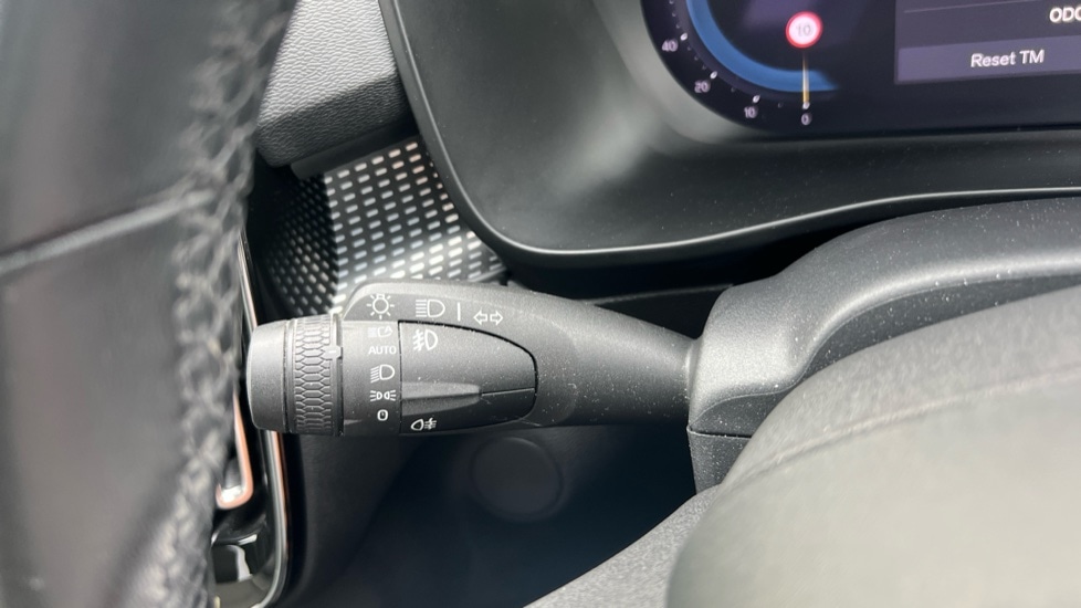 Used Volvo XC40 2021 for sale - 76960175: Photo 29