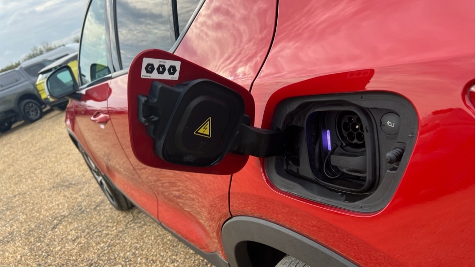 Used Volvo XC40 2021 for sale - 76960175: Photo 42