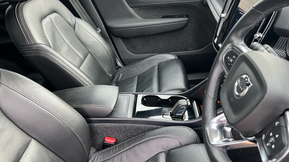 Used Volvo XC40 2021 for sale - 76960175: Photo 9