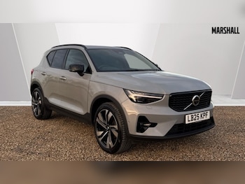 2025 - XC40 2.0 B4P Ultra Dark 5dr Auto