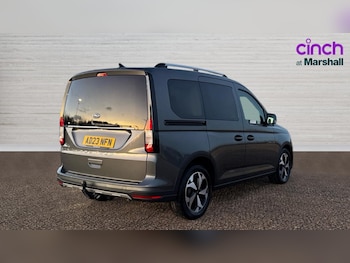 Used Ford Tourneo Connect 2023 for sale - 76999515: Photo