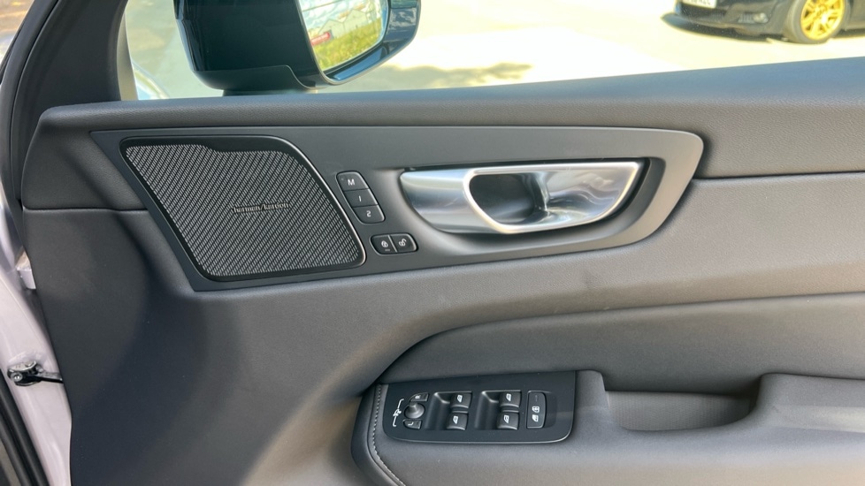 Used Volvo XC60 2025 for sale - 75966889: Photo 15