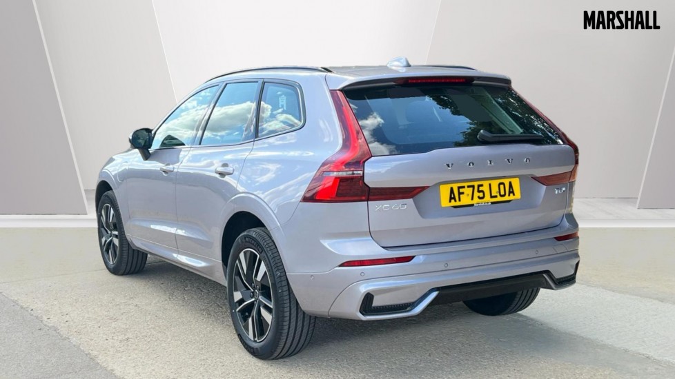 Used Volvo XC60 2025 for sale - 75966889: Photo 2