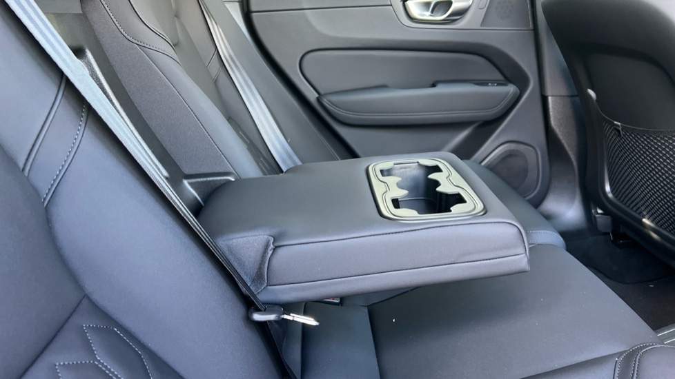 Used Volvo XC60 2025 for sale - 75966889: Photo 31