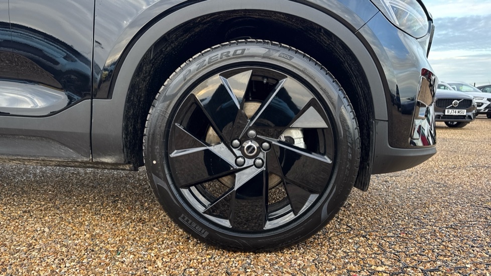 Used Volvo XC40 2025 for sale - 76874551: Photo 16