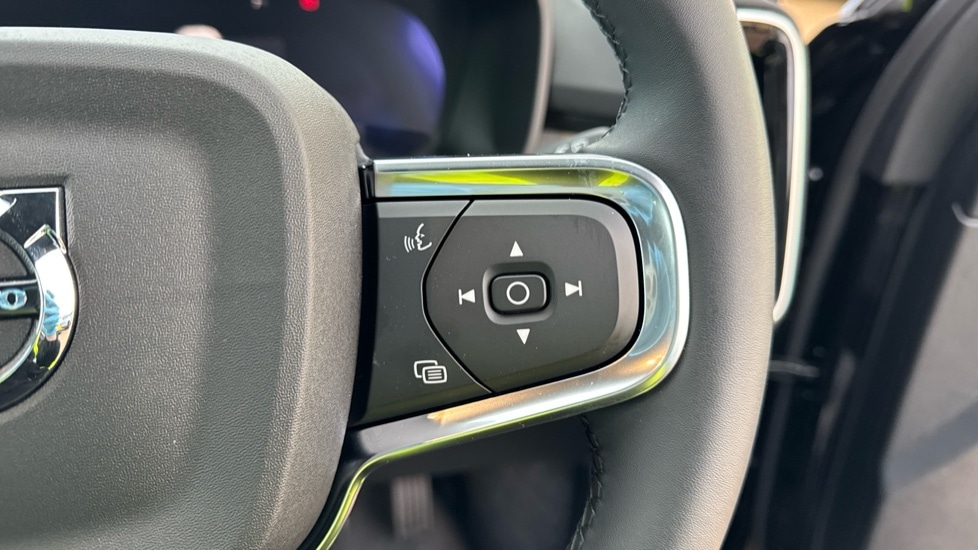 Used Volvo XC40 2025 for sale - 76874551: Photo 18