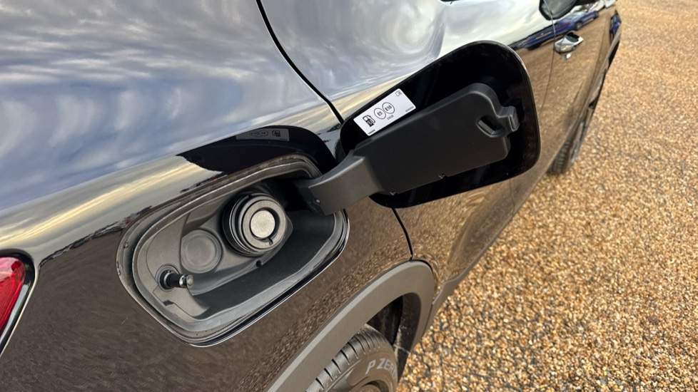 Used Volvo XC40 2025 for sale - 76874551: Photo 42