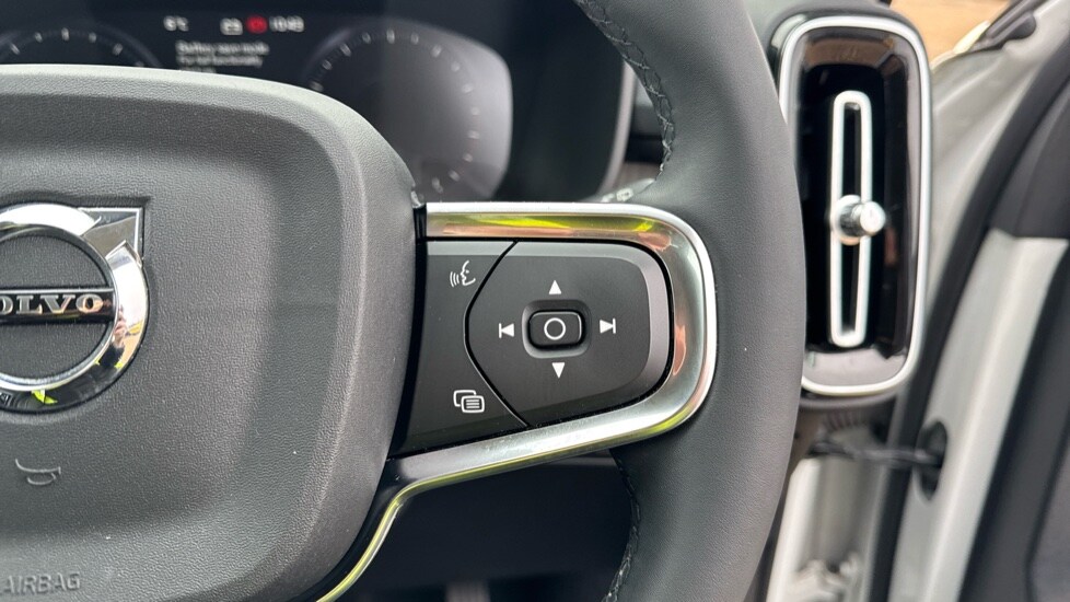 Used Volvo XC40 2021 for sale - 76914946: Photo 18