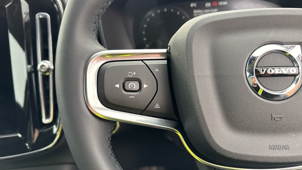 Used Volvo XC40 2021 for sale - 76914946: Photo 19