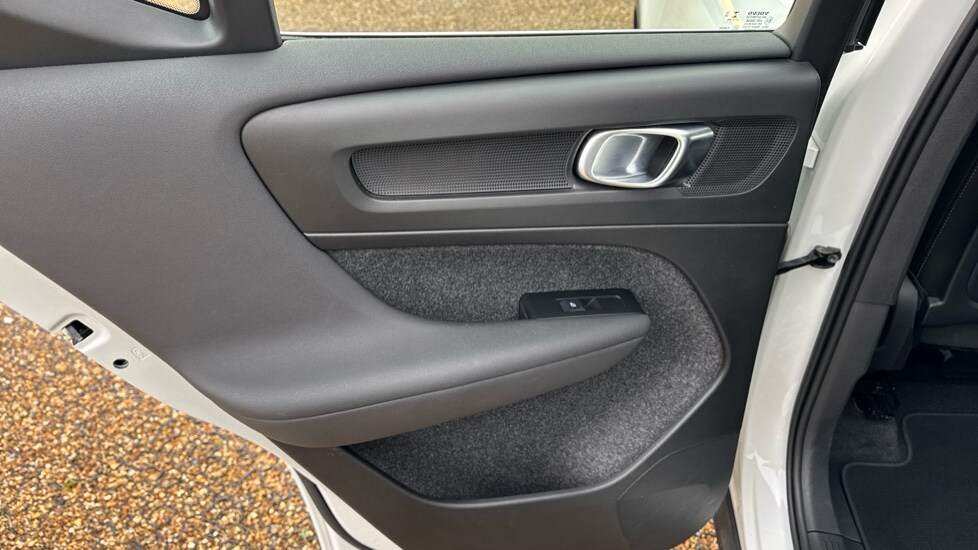 Used Volvo XC40 2021 for sale - 76914946: Photo 27