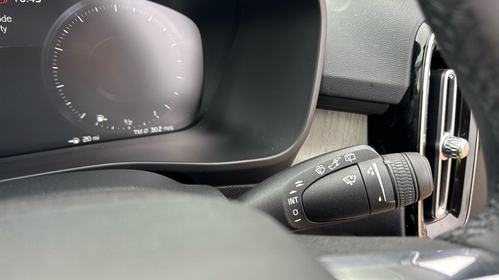 Used Volvo XC40 2021 for sale - 76914946: Photo 30