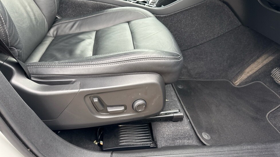 Used Volvo XC40 2021 for sale - 76914946: Photo 32