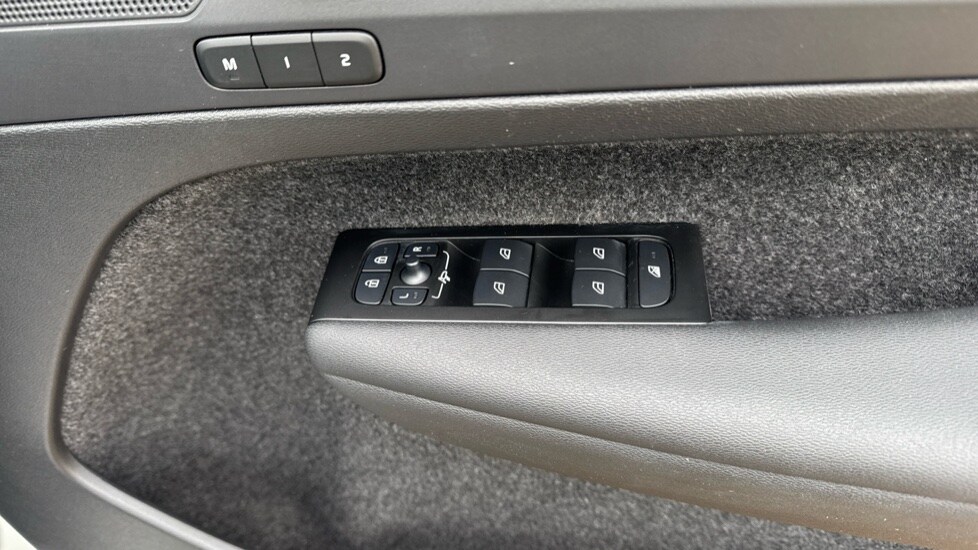 Used Volvo XC40 2021 for sale - 76914946: Photo 33