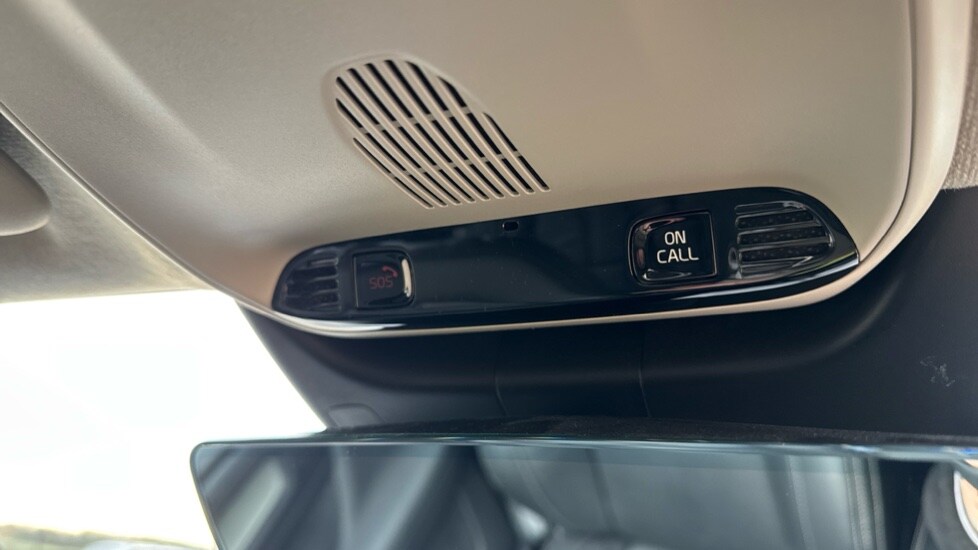 Used Volvo XC40 2021 for sale - 76914946: Photo 44