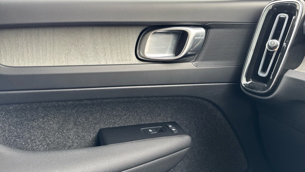 Used Volvo XC40 2021 for sale - 76914946: Photo 47