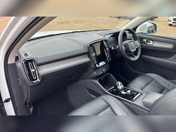 Used Volvo XC40 2021 for sale - 76914946: Photo