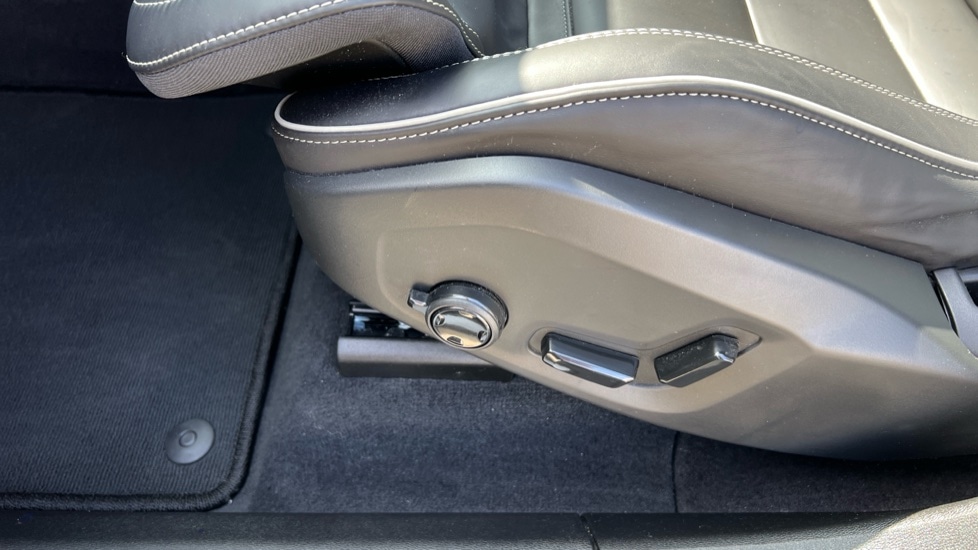 Used Volvo XC60 2024 for sale - 76420410: Photo 36