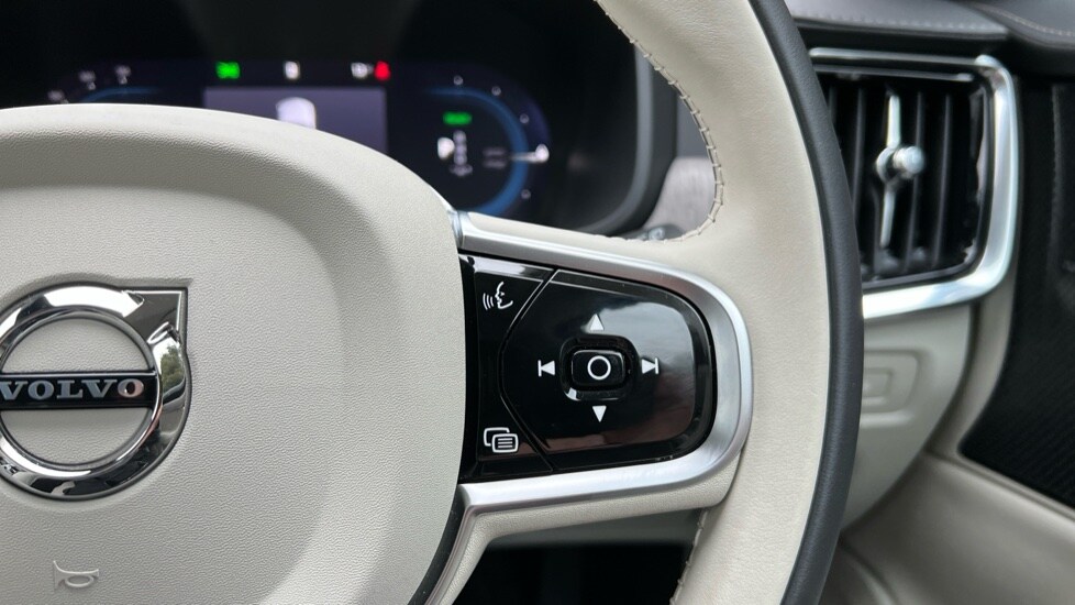 Used Volvo V90 2024 for sale - 75439646: Photo 19
