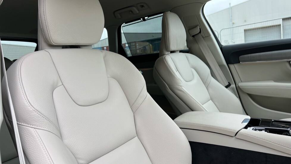 Used Volvo V90 2024 for sale - 75439646: Photo 33