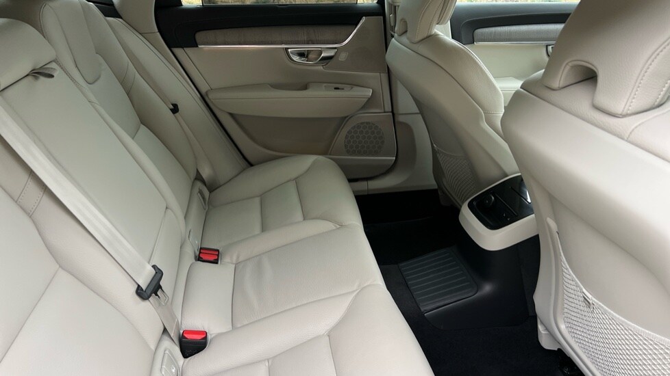 Used Volvo V90 2024 for sale - 75439646: Photo 37