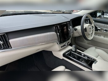 Used Volvo V90 2024 for sale - 75439646: Photo