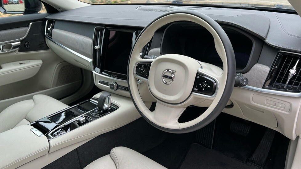 Used Volvo V90 2024 for sale - 75439646: Photo 5