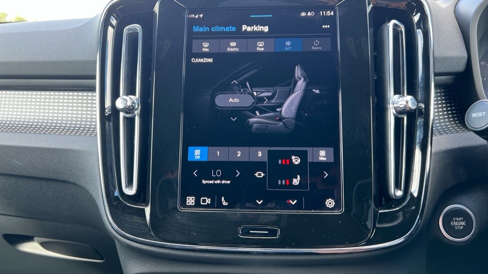 Used Volvo XC40 2025 for sale - 75943239: Photo 47