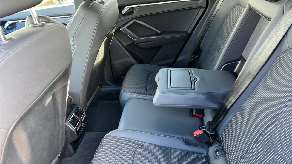 Used Audi Q3 2022 for sale - 76273046: Photo 41