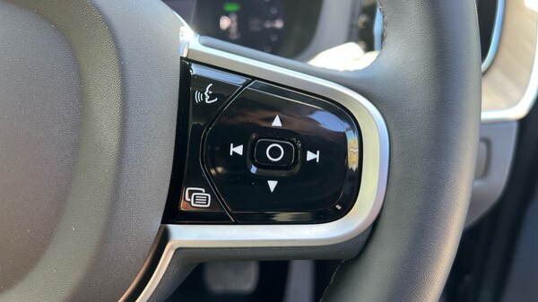 Used Volvo XC60 2025 for sale - 75439920: Photo 19