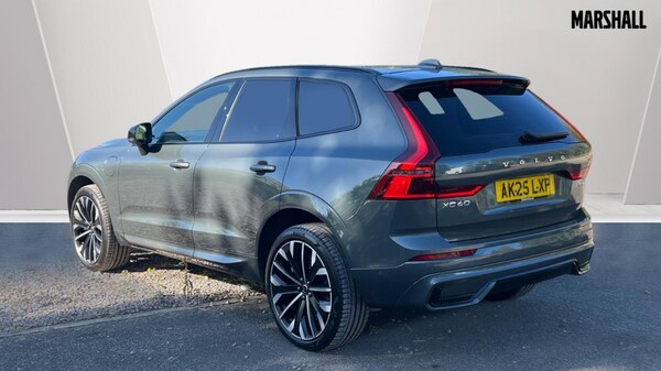 Used Volvo XC60 2025 for sale - 75439920: Photo 2