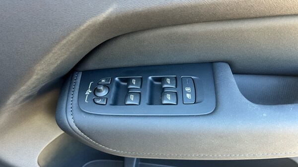 Used Volvo XC60 2025 for sale - 75439920: Photo 33