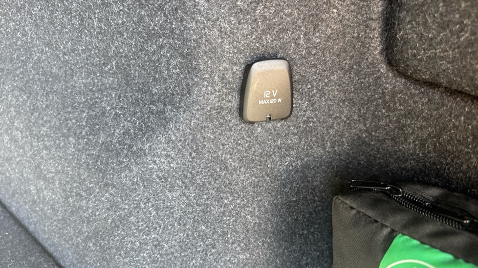 Used Volvo XC40 2022 for sale - 75979888: Photo 49