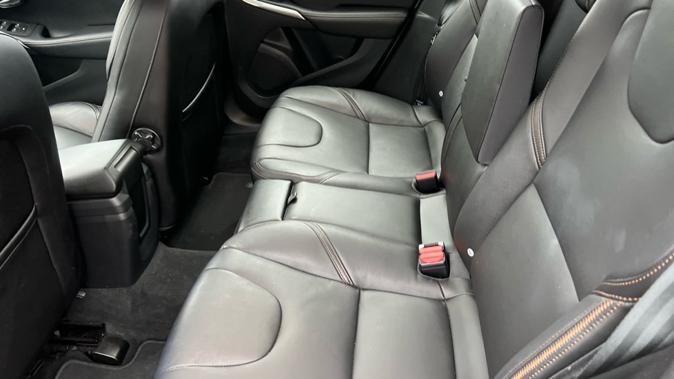 Used Volvo V40 2016 for sale - 76261522: Photo 10